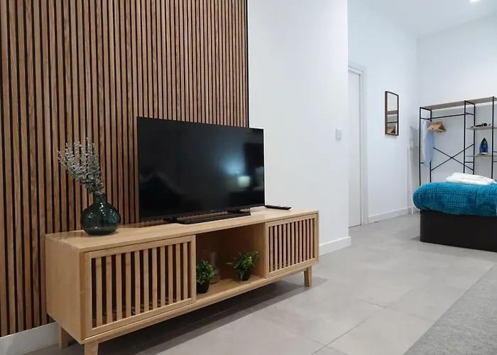 Loft R41 A B - Ground & Monteolivete Vibes * Valencia